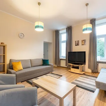 Essence Of Lodz-145M!Central-Secured-Comfy18Ppl!&Freeparking Exterior photo