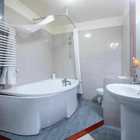 Essence Of Lodz-145M!Central-Secured-Comfy18Ppl!&Freeparking Exterior photo
