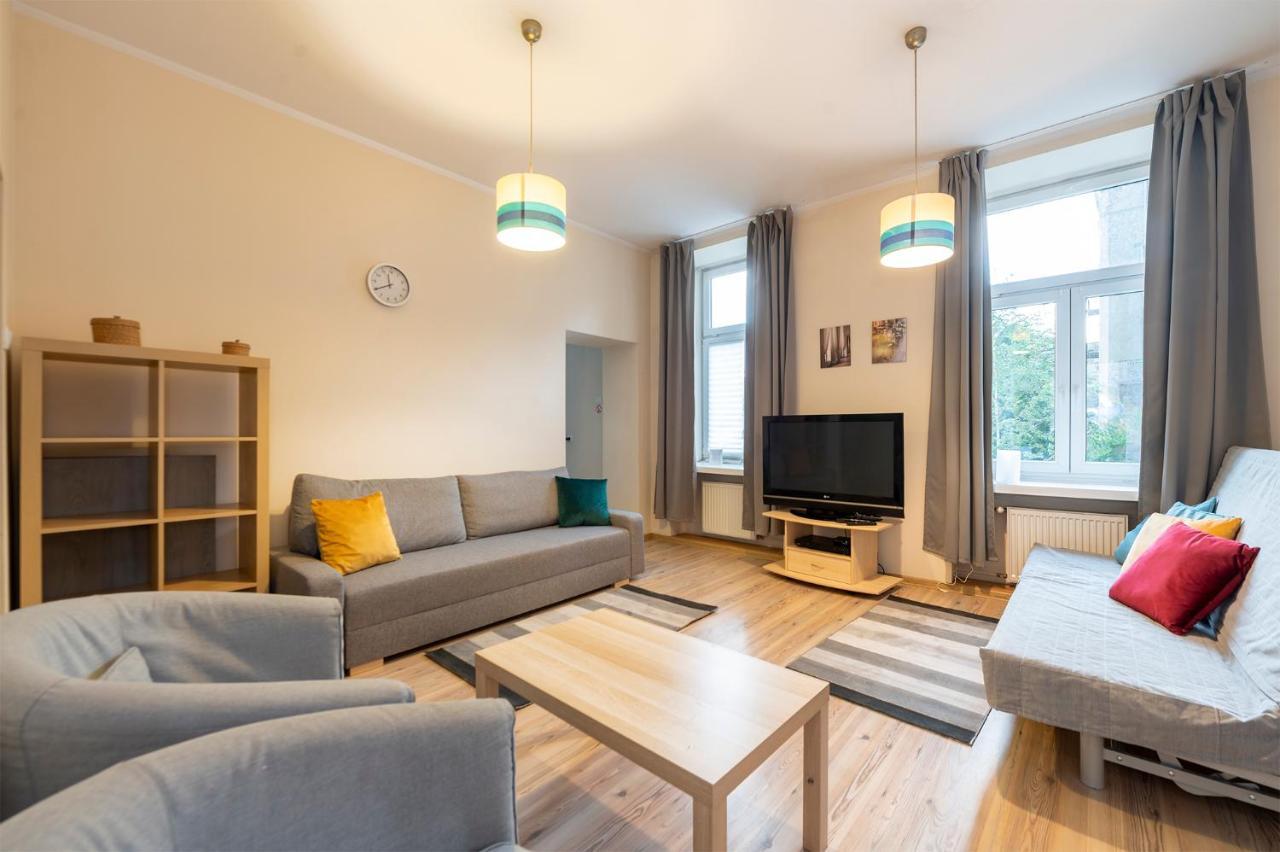 Essence Of Lodz-145m!central-secured-comfy18ppl!&freeparking * Lodz (Lodz)