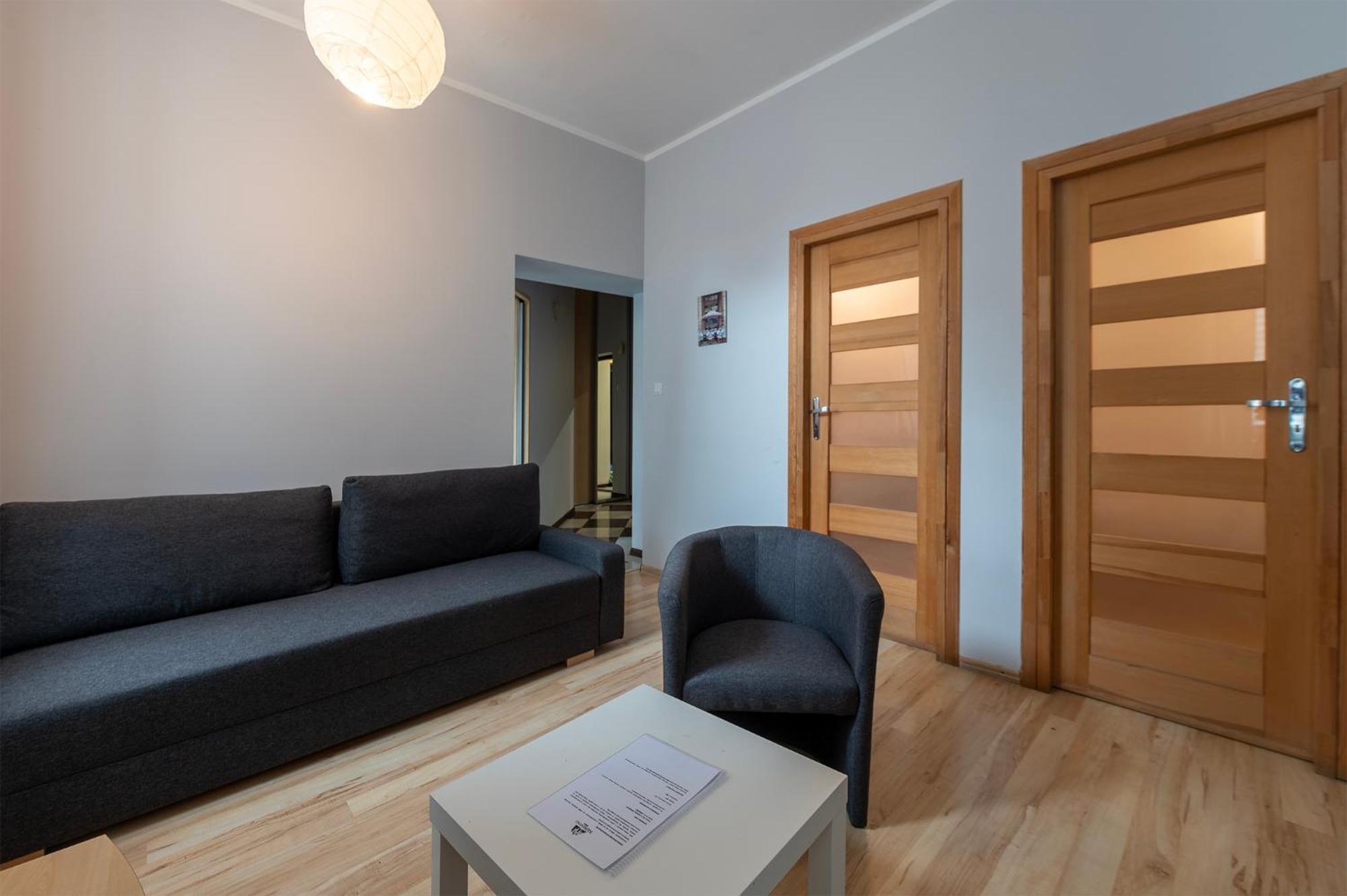 Essence Of Lodz-145m!central-secured-comfy18ppl!&freeparking Apartment Lodz (Lodz)